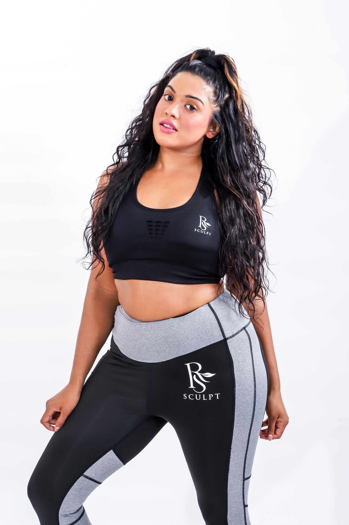 RIHANA SPORTS BRA BLACK